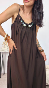 Vestido Piedras Escote Chocolate
